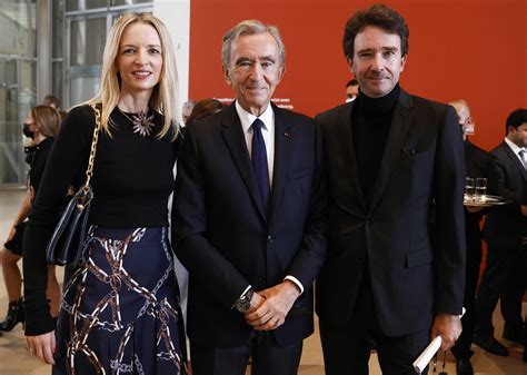 louis vuitton vermogen|Bernard Arnault & family .